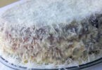 Bolo de coco molhadinho, um dos bolos mais procurados da Internet, faça hoje