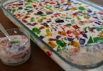 Gelatina mosaico com creme, sobremesa deliciosa que a vovó faz sempre